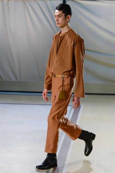 Look 26